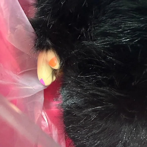 The Monsters 10th Anniversary Series Zimomo Vinyl Plush Doll.New in box. - Picture 3 of 16